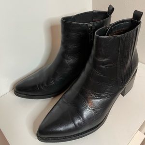 Blondo Waterproof Size 10